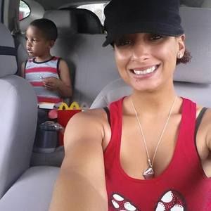 Meet your Posher, Christina