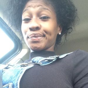 Meet your Posher, Jamila