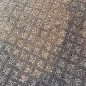 Meet your Posher, Ellis