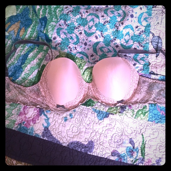 VS light pink and grey lace bra