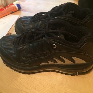 Nike Ken Griffey Jrs. Size 5.5Y or a 7 adult size