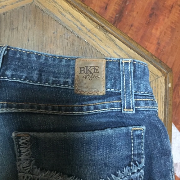 Buckle jeans