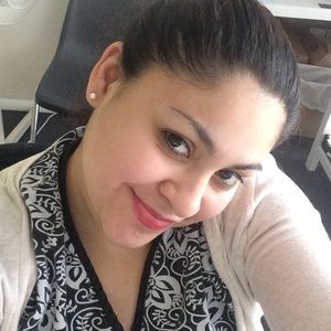 Meet your Posher, Stephanie