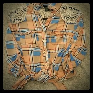 Half tie button up top