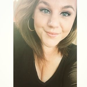 Meet your Posher, Victoria