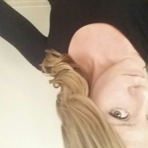 Meet your Posher, Kayla