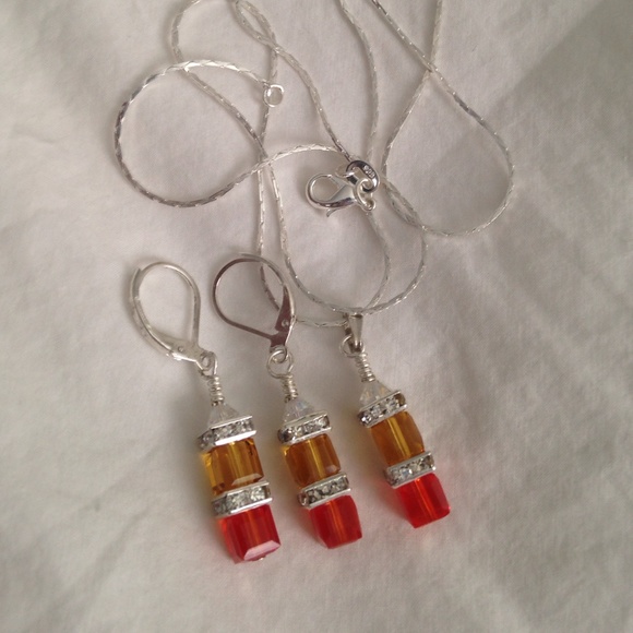 Earring pendant sets