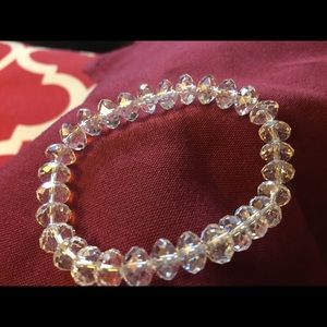 Swarovski crystals stretchy bracelet clean design