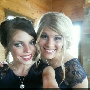 Meet your Posher, Courtney