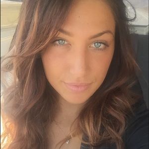 Meet your Posher, Jenny