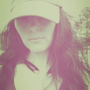 Meet your Posher, Erica