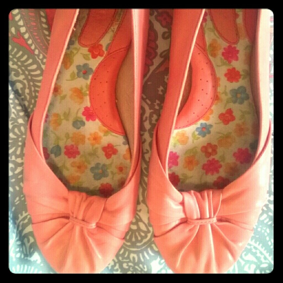 Leather flats