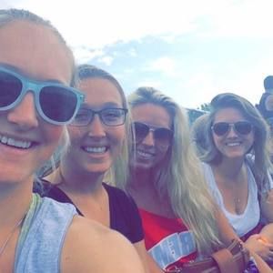 Meet your Posher, Danielle