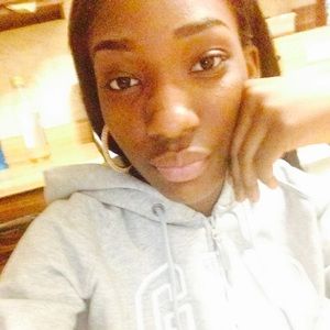 Meet your Posher, Amina