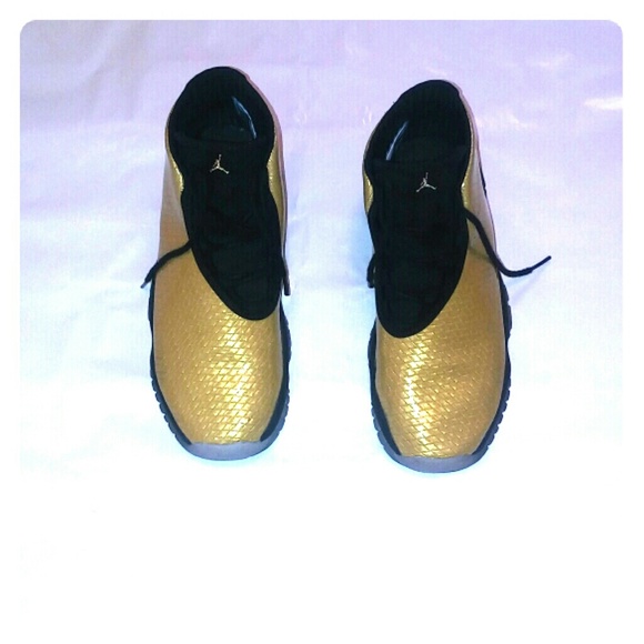 Jordans size 4y