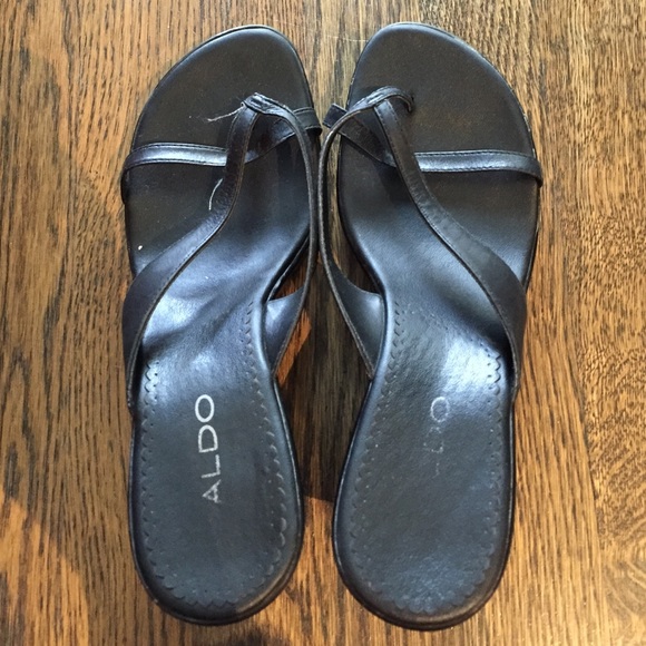 Final sale! Aldo black wedge sandals
