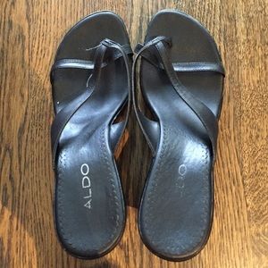 Final sale! Aldo black wedge sandals