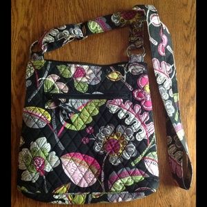 Large Vera Bradley Crossover 11x10"