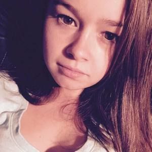 Meet your Posher, Lacey