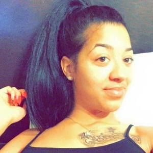 Meet your Posher, Isis