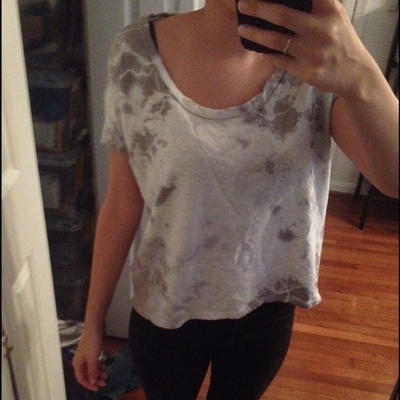 Gray tie dye crop sweater with shredded back