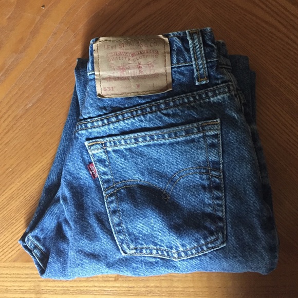 Levi's High-Waisted Jeans