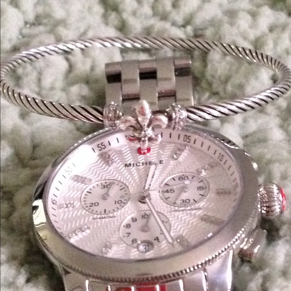 Reserved David Yurman Fleur-de-lis cable bracelet