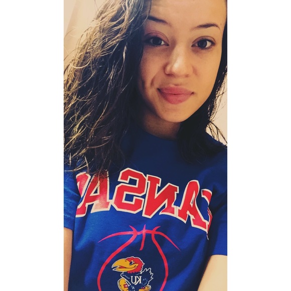 Meet your Posher, Ally