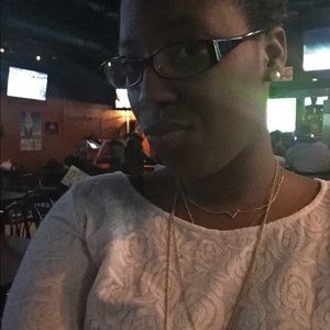 Meet your Posher, Demetria