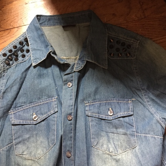 Spike chambray