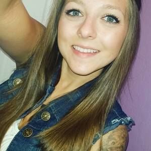 Meet your Posher, Cayla