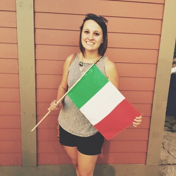 Meet your Posher, Alex