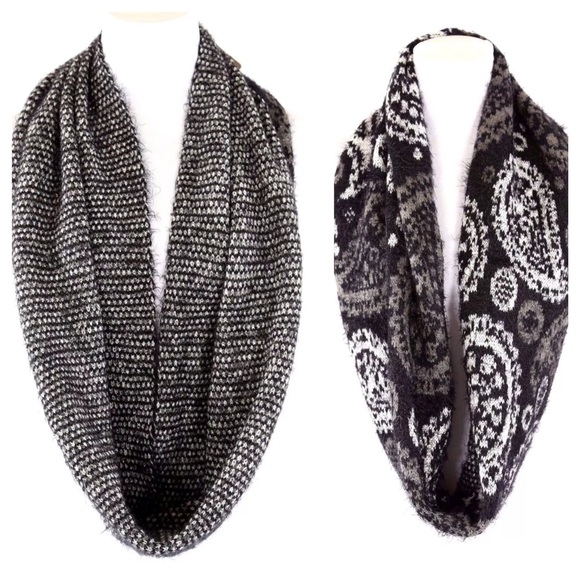Reversible Black Paisley Scarf - Picture 2 of 4