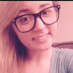 Meet your Posher, Kelsey