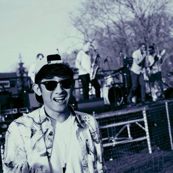 Meet your Posher, Alexander - Picture 1 of 1