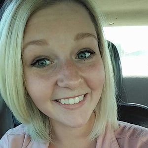 Meet your Posher, Whitney