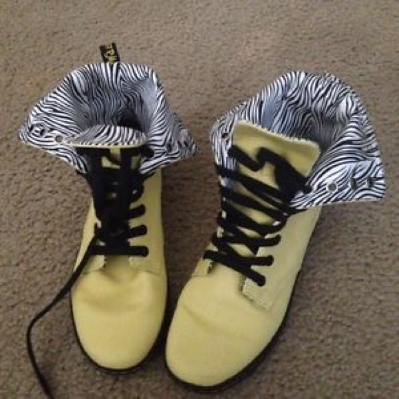Dr martens yellow and zebra cloth boots