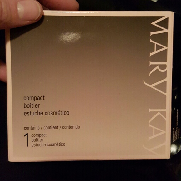 Medium Compact