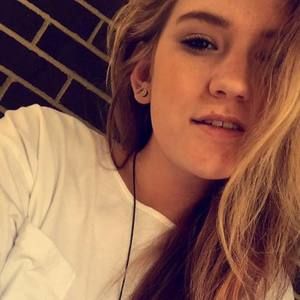 Meet your Posher, Mackenzie