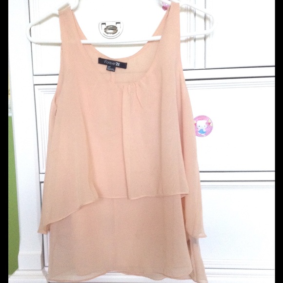 Creamy flowly tank top