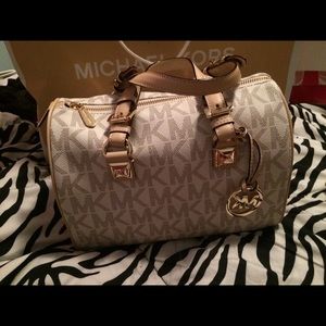 Vanilla Michael Kors Grayson