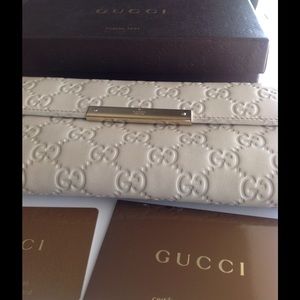 Just lowered!Guccissima off white wallet