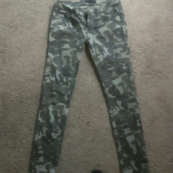Camouflage Jeans