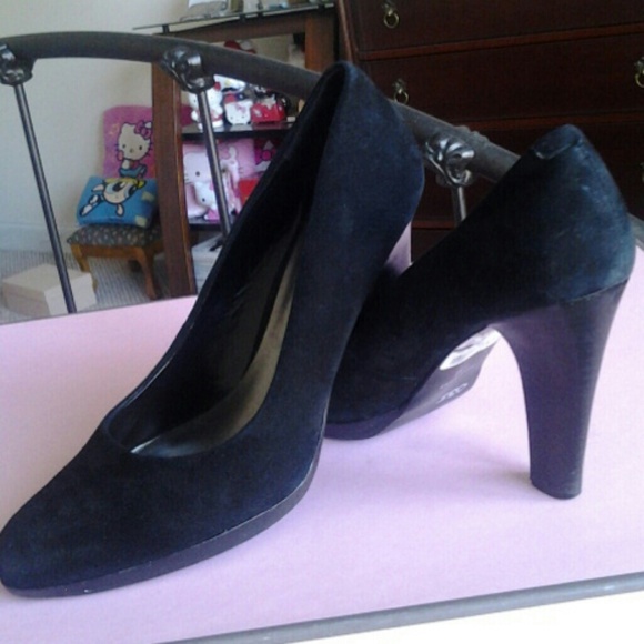 Elegant pumps (REDUCED)
