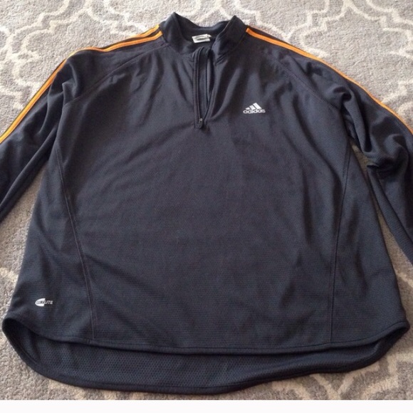 Men's athletic pullover