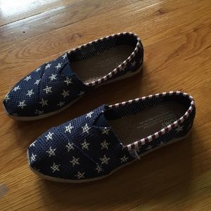💥REDUCED💥TOMS Shoes💥