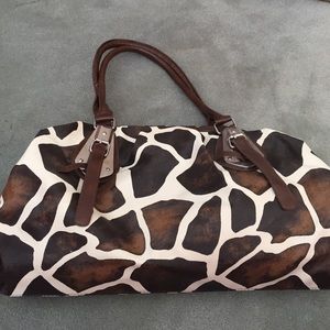 Giraffe print hand bag