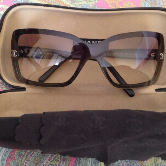 Trade w/Narinehakobyan Authentic Chanel shades