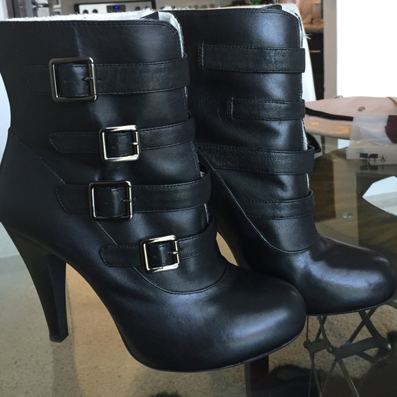 Gianni Bini Boots