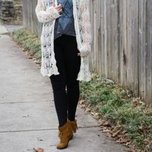 light camel brown Minnetonka moccasin booties🍁
